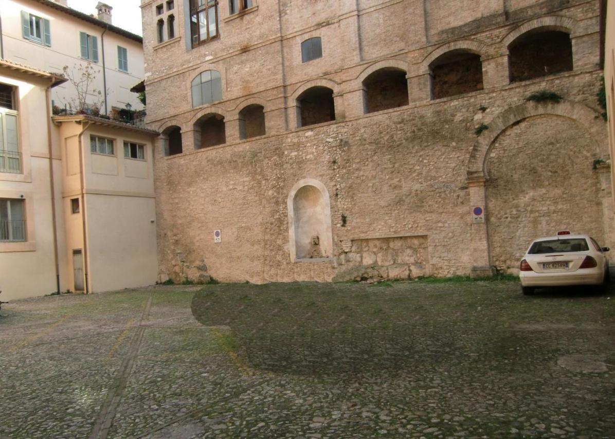Appartamento Central Palace Spoleto Exterior photo